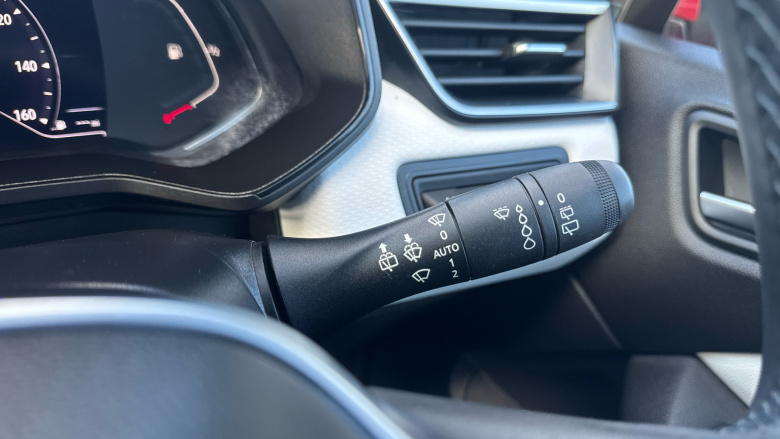 Renault Clio 1.0 TCe 90 SE Edition 5dr Petrol Hatchback